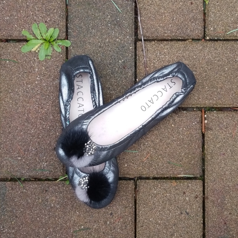 ☆ Staccato PomPom flats in silver